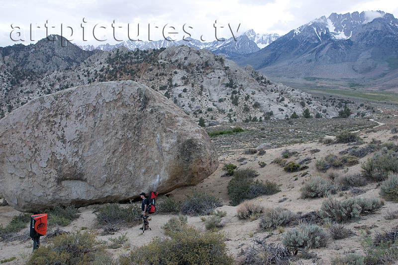 Bouldering at the Buttermilks
