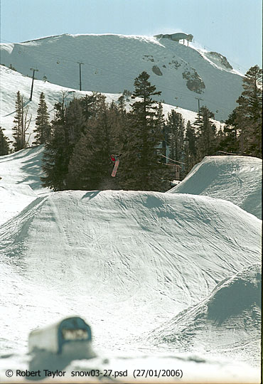 Ski snowboard mammoth lakes ca