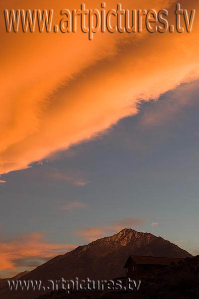 mount tom sunset