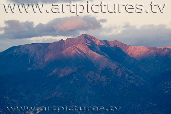 whie mountain peak